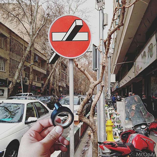 You are currently viewing شوخی با تابلو ورود ممنوع