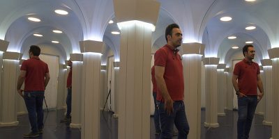 تالار آینه(دالان بی‌نهایت)