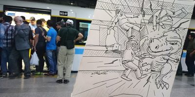 دایناسور در مترو